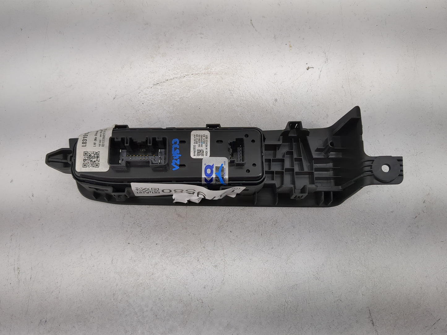2021-2022 Chevrolet Tahoe Master Power Window Switch Replacement Driver Side Left P/N:84960800 Fits Fits 2021 2022 OEM Used 