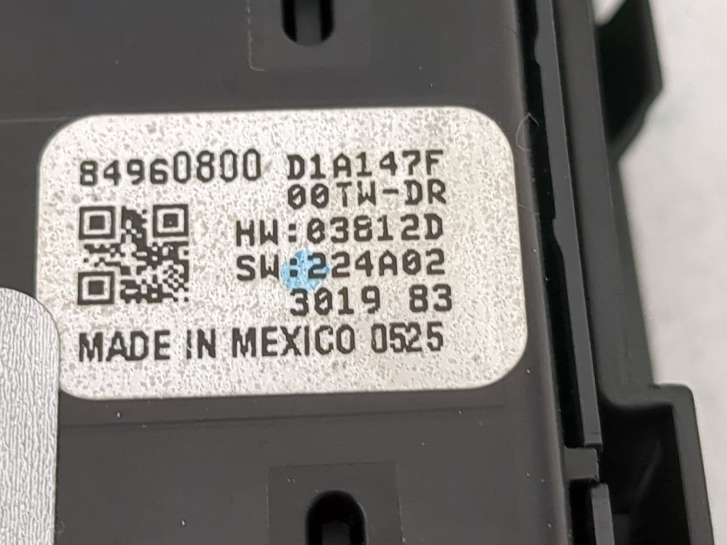 2021-2022 Chevrolet Tahoe Master Power Window Switch Replacement Driver Side Left P/N:84960800 Fits Fits 2021 2022 OEM Used 