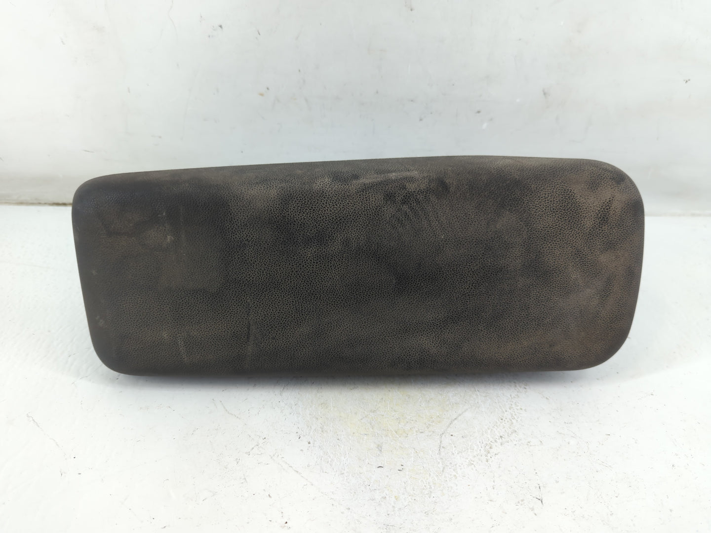 2021 Chevrolet Trailblazer Center Console Armrest Cover Lid Fits OEM Used Auto Parts - Oemusedautoparts1.com