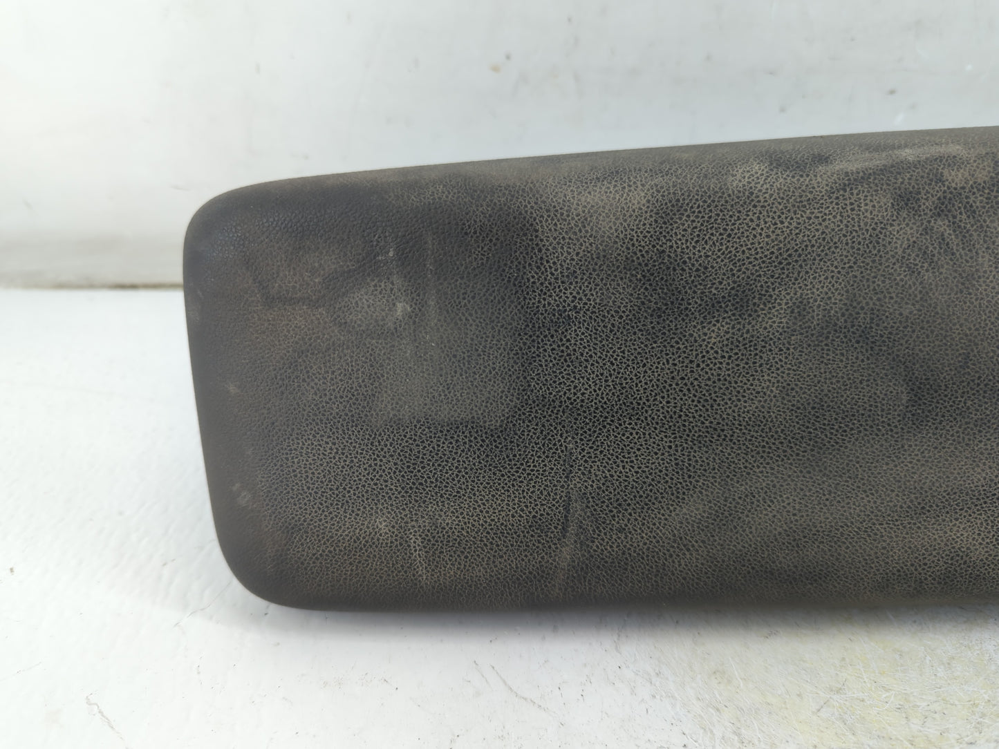 2021 Chevrolet Trailblazer Center Console Armrest Cover Lid Fits OEM Used Auto Parts - Oemusedautoparts1.com