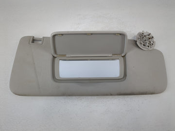 2021-2022 Chevrolet Trailblazer Sun Visor Shade Replacement Passenger Right Mirror Fits Fits 2021 2022 OEM Used Auto Parts -