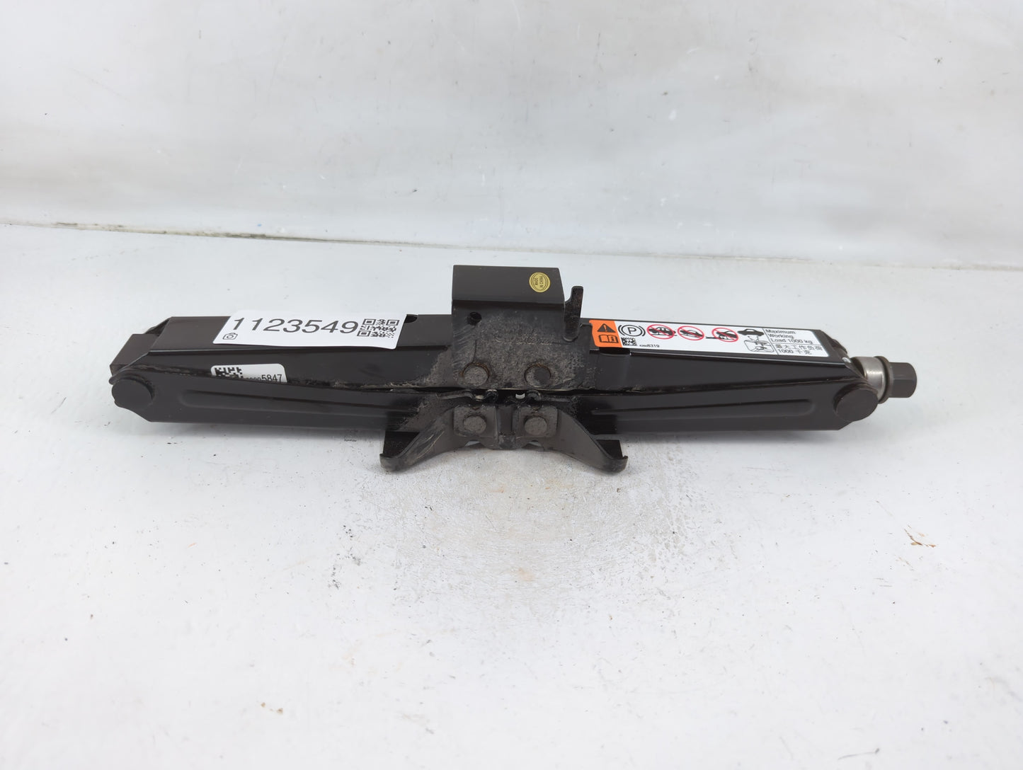 2021 Chevrolet Trailblazer Spare Scissor Car Jack - Oemusedautoparts1.com