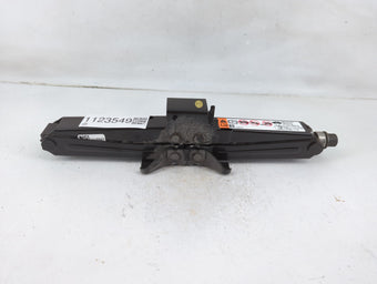 compare product 2021 Chevrolet Trailblazer Spare Scissor Car Jack