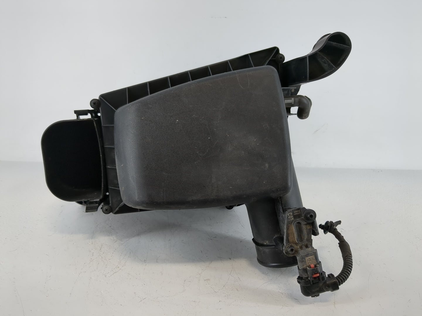 2021-2022 Chevrolet Trailblazer Air Cleaner Intake-duct Hose Tube - Oemusedautoparts1.com