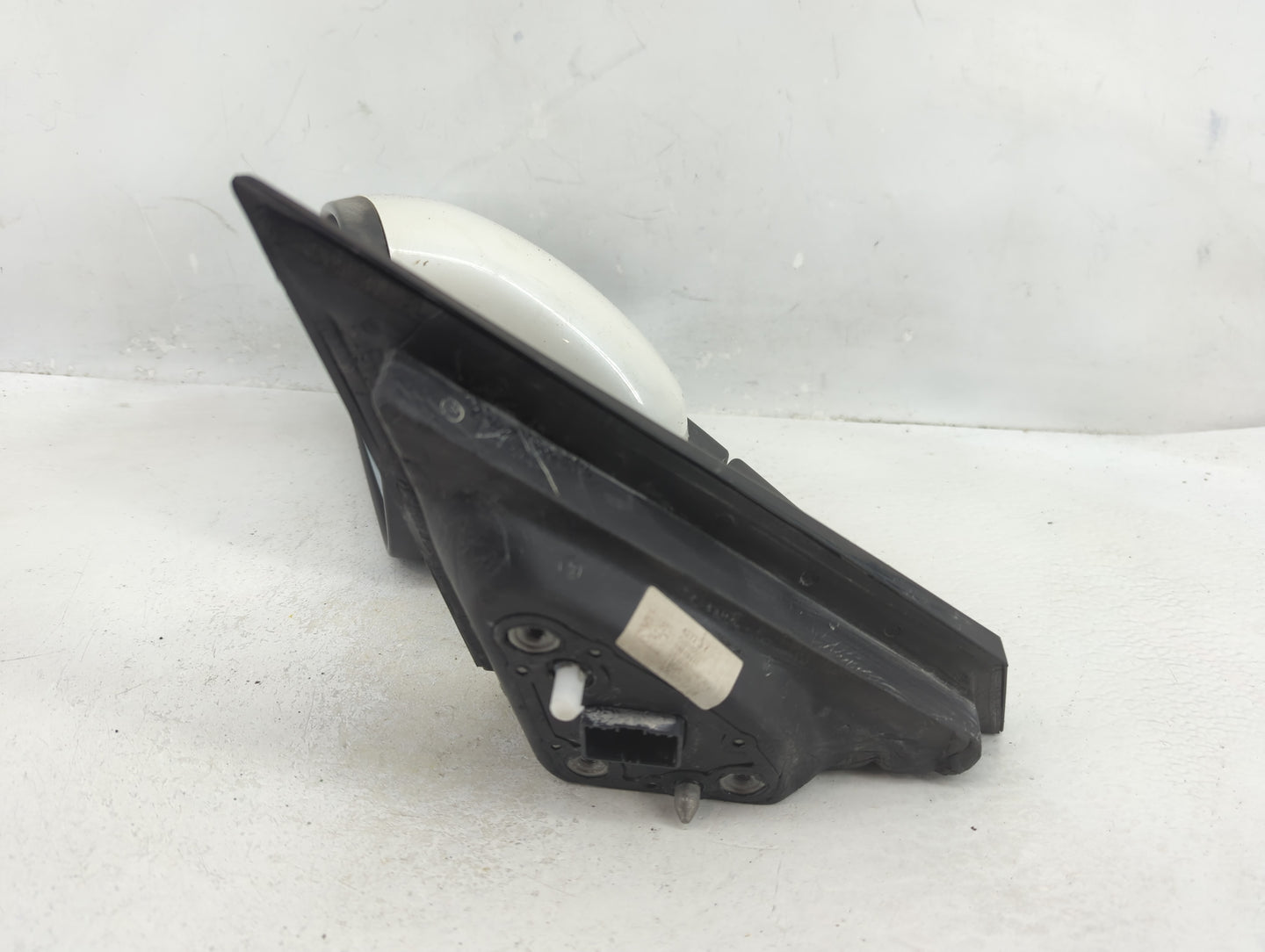 2021-2022 Chevrolet Trailblazer Driver Side View Mirror - Left Door Mirror OEM Used - Oemusedautoparts1.com