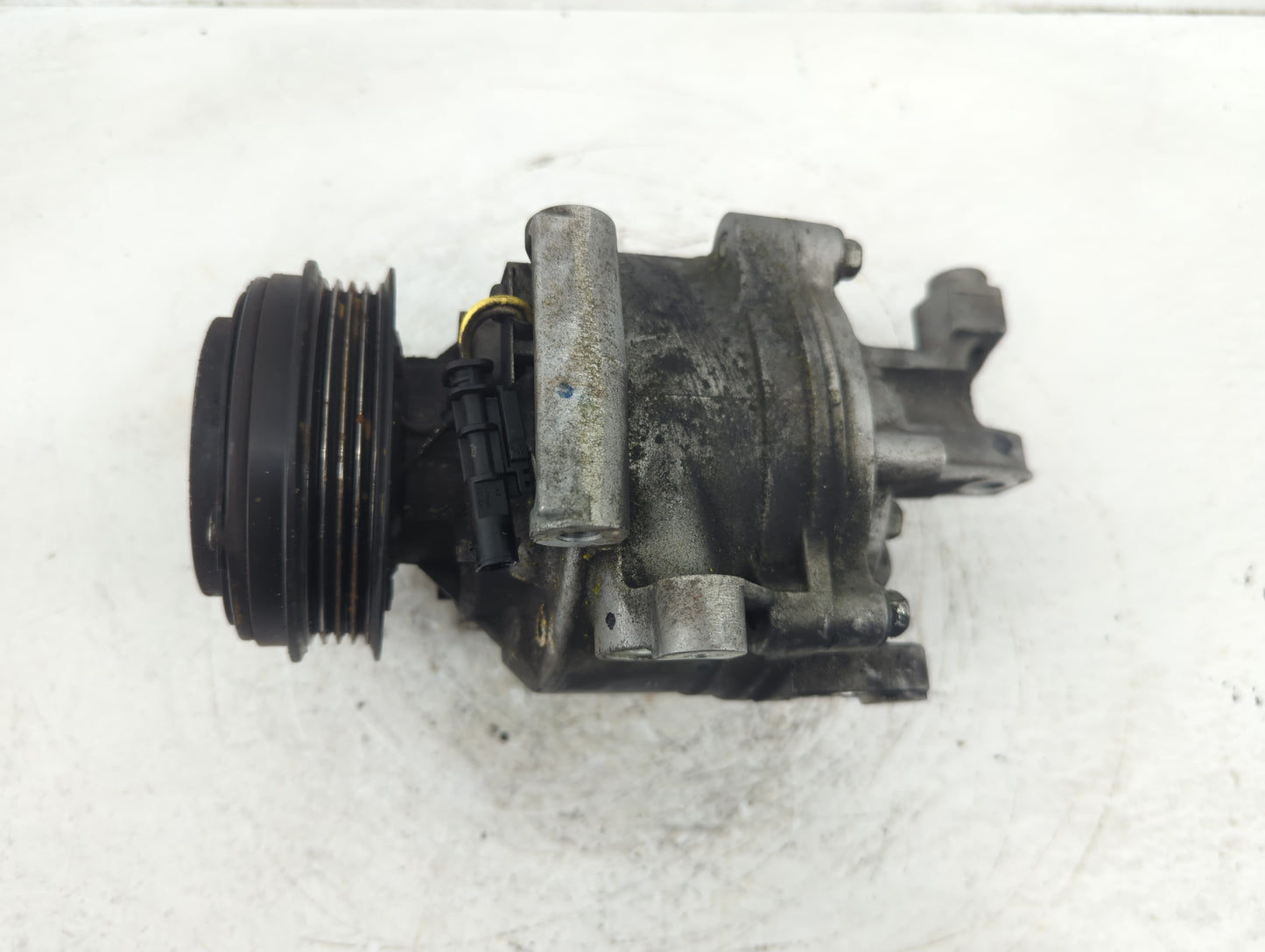 2021-2022 Chevrolet Trailblazer Air Conditioning A/c Ac Compressor Oem - Oemusedautoparts1.com