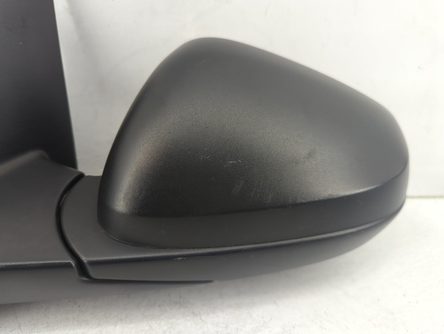 2021-2022 Chevrolet Trailblazer Driver Side View Mirror - Left Door Mirror OEM Used - Oemusedautoparts1.com