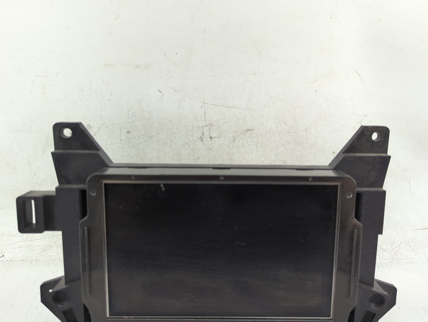 2021-2022 Chevrolet Trailblazer Radio AM FM Cd Player Receiver Replacement P/N:84776474 Fits Fits 2021 2022 OEM Used Auto Pa