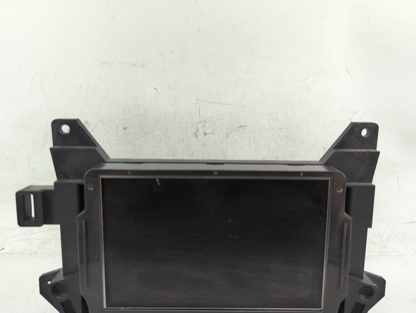 2021-2022 Chevrolet Trailblazer Radio AM FM Cd Player Receiver Replacement P/N:84776474 Fits Fits 2021 2022 OEM Used Auto Pa