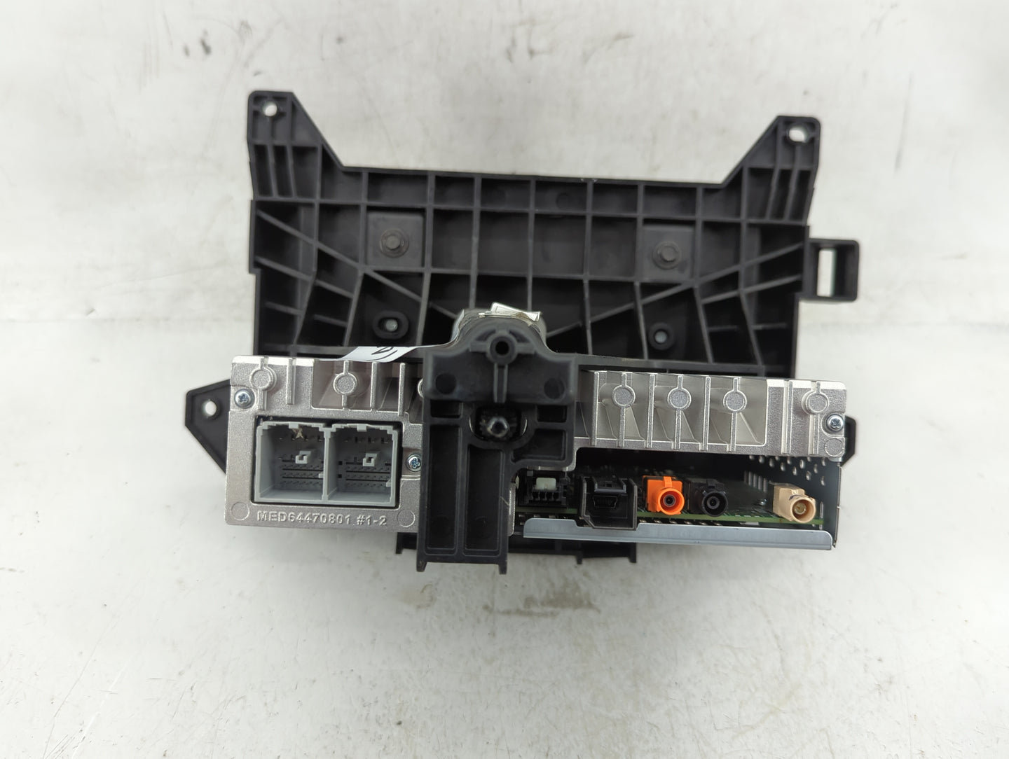 2021-2022 Chevrolet Trailblazer Radio AM FM Cd Player Receiver Replacement P/N:84776474 Fits Fits 2021 2022 OEM Used Auto Pa