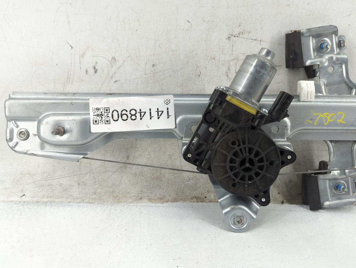 2021-2022 Chevrolet Trailblazer Used Window Regulator Passenger Front - Oemusedautoparts1.com