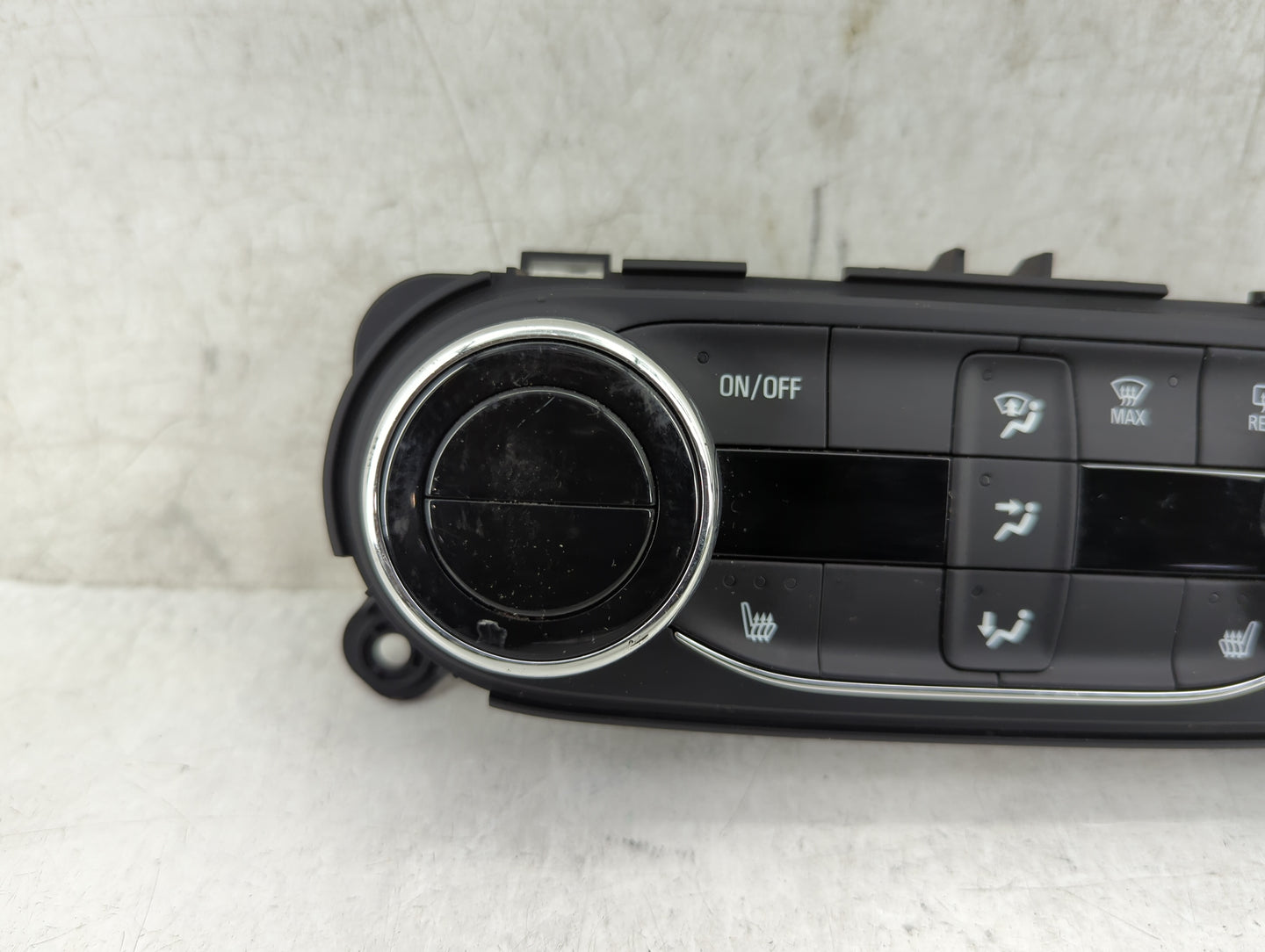 2021-2022 Chevrolet Trailblazer Climate Control Module Temperature AC/Heater Replacement P/N:42854938 Fits Fits 2021 2022 OE