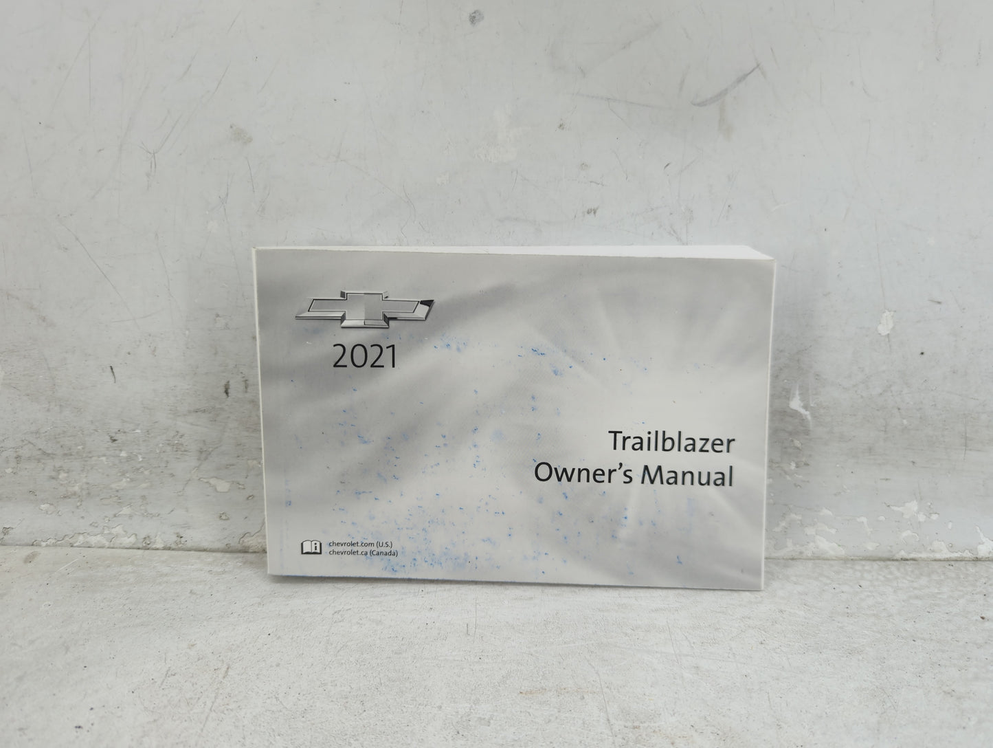 2021 Chevrolet Trailblazer Owners Manual Book Guide P/N:84401923 OEM Used Auto Parts - Oemusedautoparts1.com