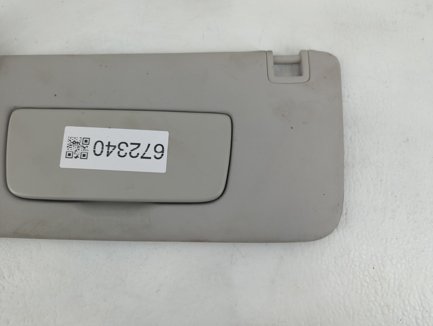 2021-2022 Chevrolet Trailblazer Sun Visor Shade Replacement Driver Left Mirror Fits Fits 2021 2022 OEM Used Auto Parts - Oem