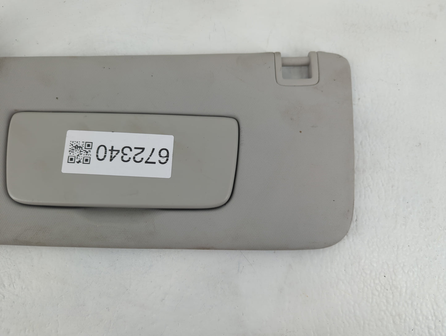 2021-2022 Chevrolet Trailblazer Sun Visor Shade Replacement Driver Left Mirror Fits Fits 2021 2022 OEM Used Auto Parts - Oem