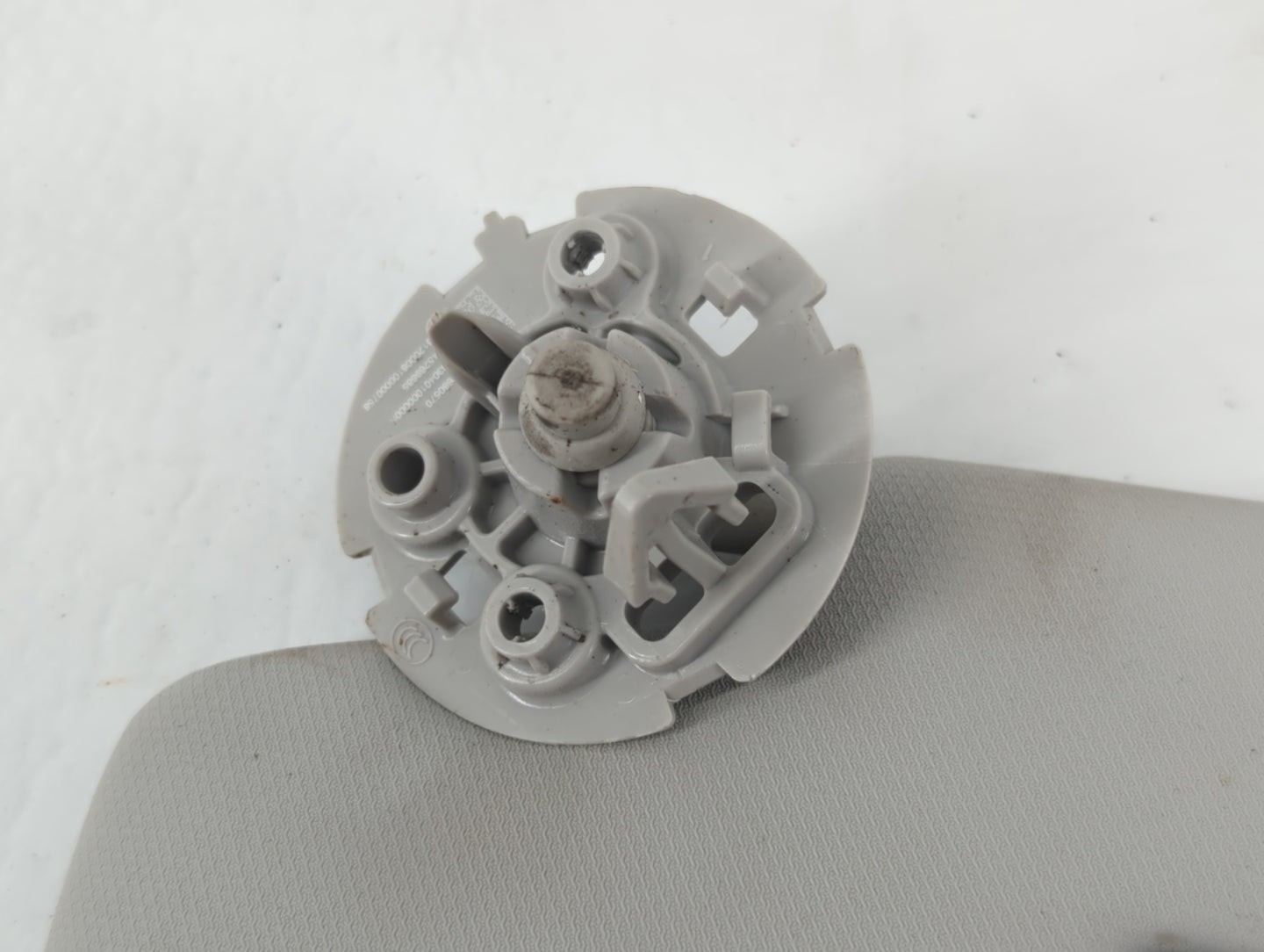 2021-2022 Chevrolet Trailblazer Sun Visor Shade Replacement Driver Left Mirror Fits Fits 2021 2022 OEM Used Auto Parts - Oem