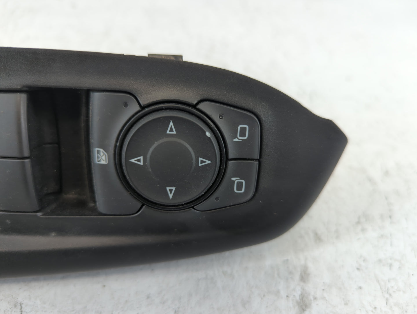 2021-2022 Chevrolet Trailblazer Master Power Window Switch Replacement Driver Side Left P/N:84513464 Fits OEM Used Auto Part