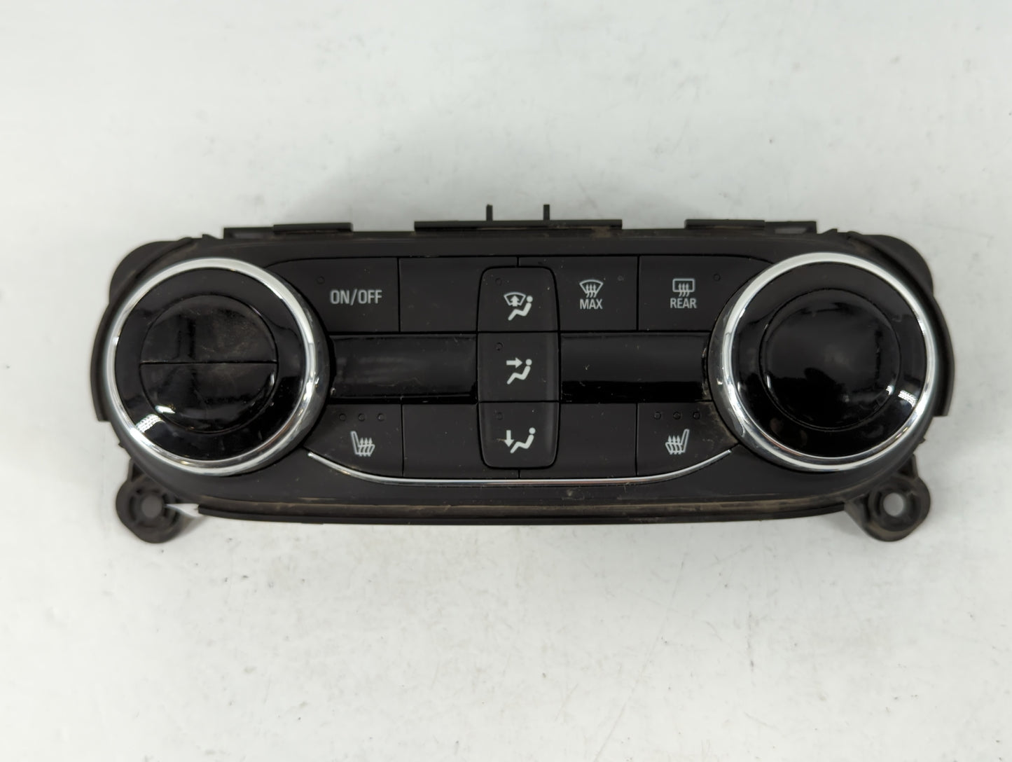 2021-2022 Chevrolet Trailblazer Climate Control Module Temperature AC/Heater Replacement P/N:42729743 Fits Fits 2021 2022 OE