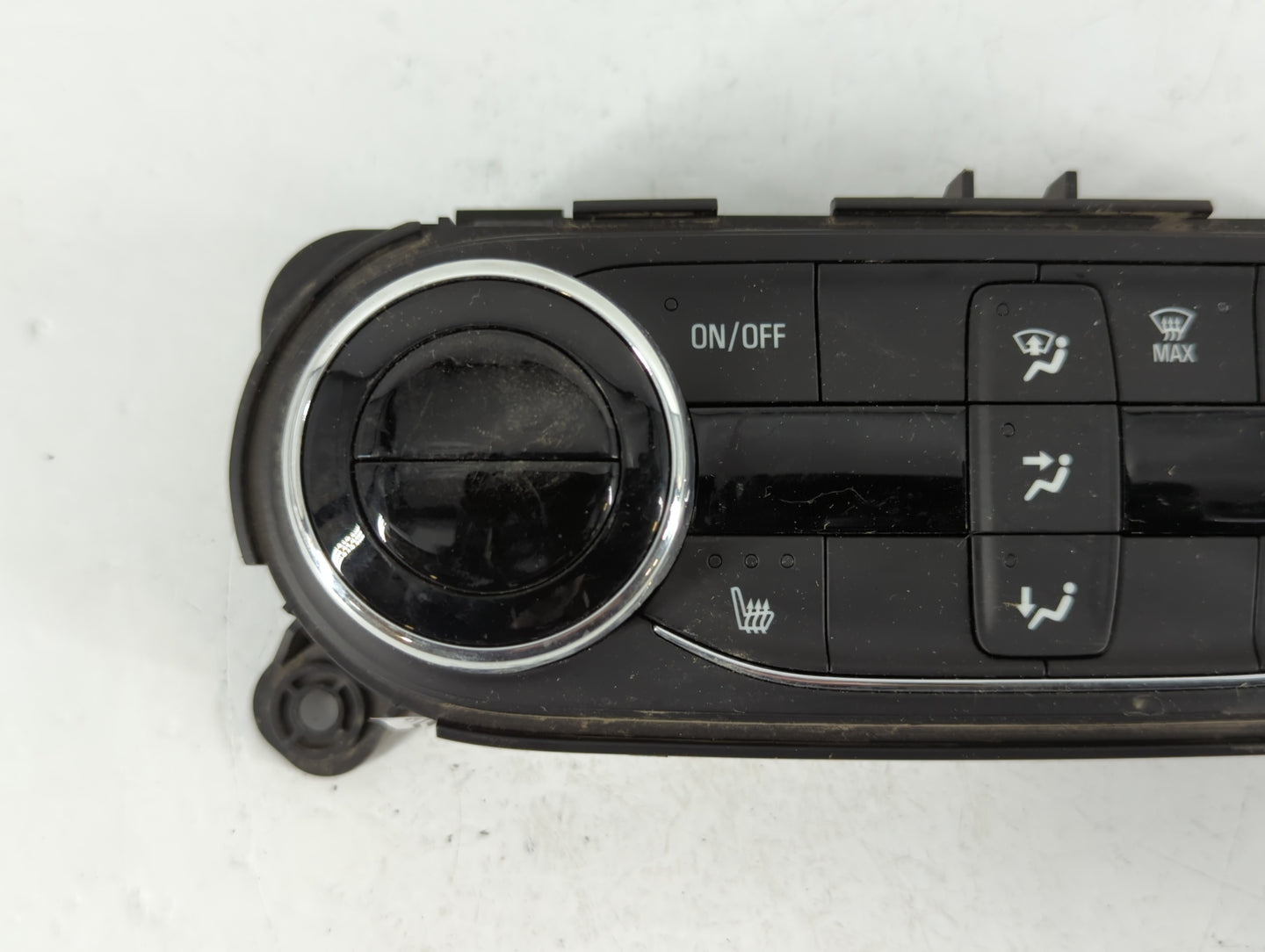 2021-2022 Chevrolet Trailblazer Climate Control Module Temperature AC/Heater Replacement P/N:42729743 Fits Fits 2021 2022 OE