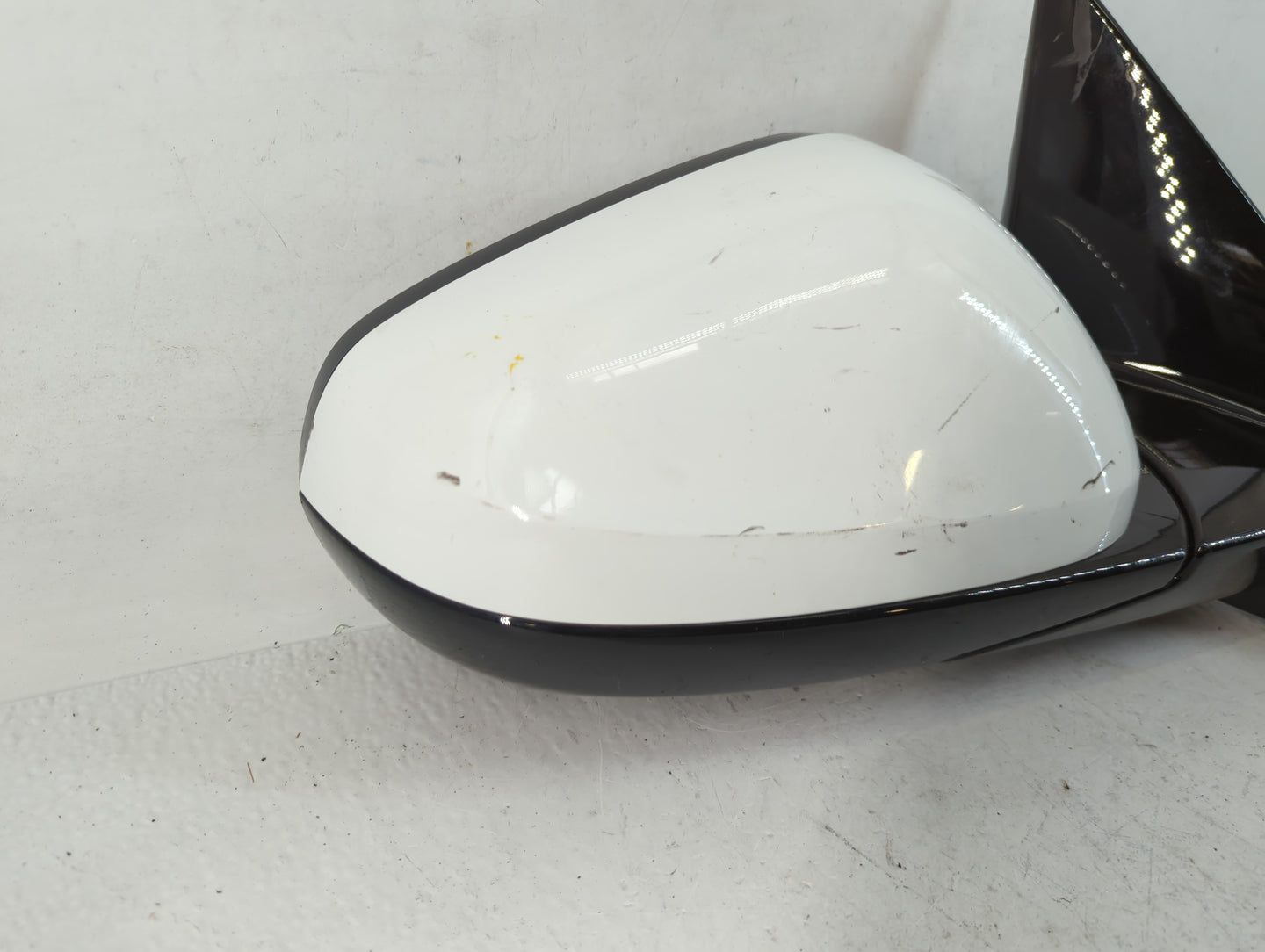 2021-2022 Chevrolet Trailblazer Side Mirror Replacement Driver Left View Door Mirror Fits Fits 2021 2022 OEM Used Auto Parts