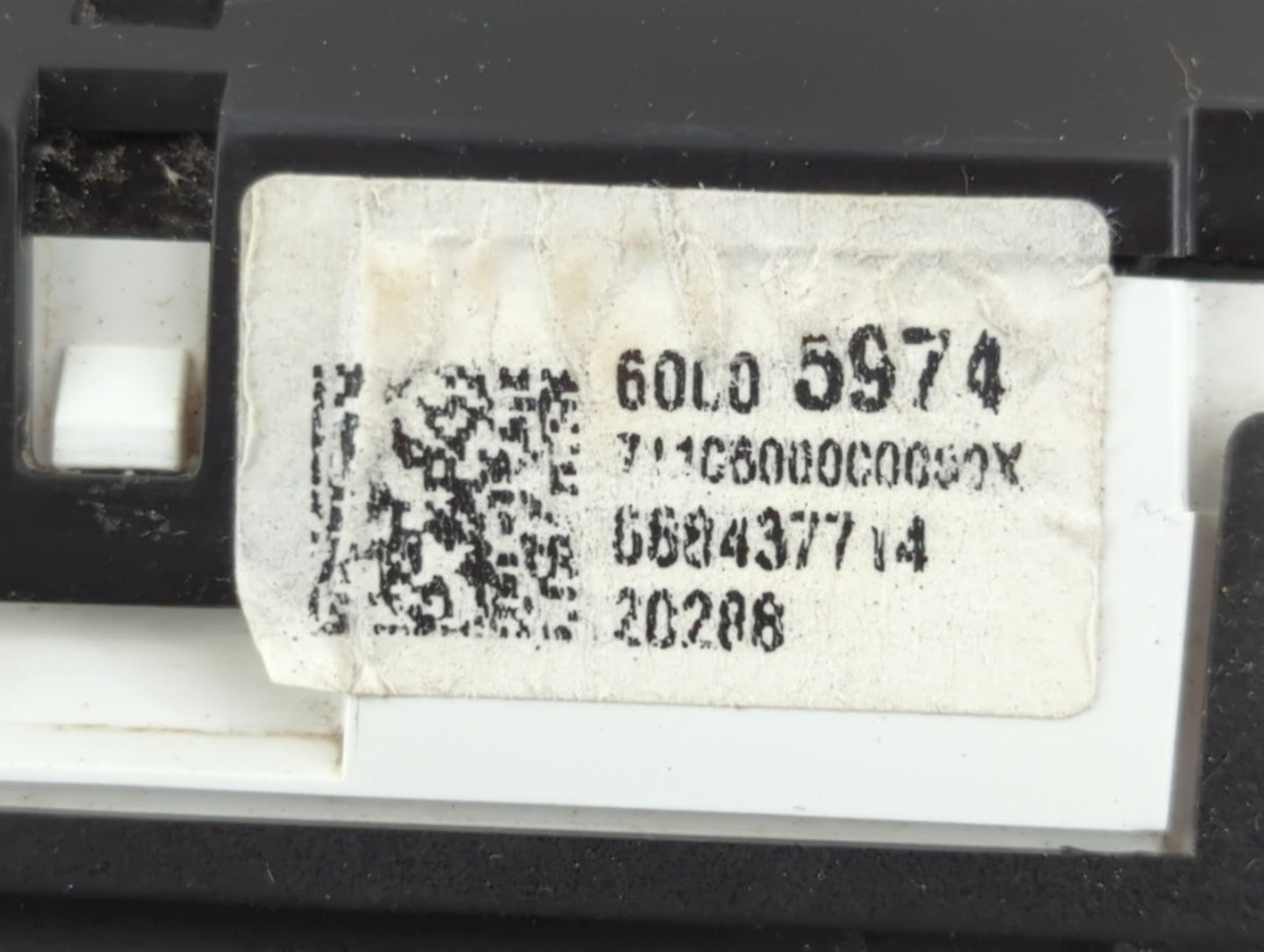 2021-2022 Chevrolet Trailblazer Instrument Cluster Speedometer Gauges P/N:6000 5974 Fits Fits 2021 2022 OEM Used Auto Parts 