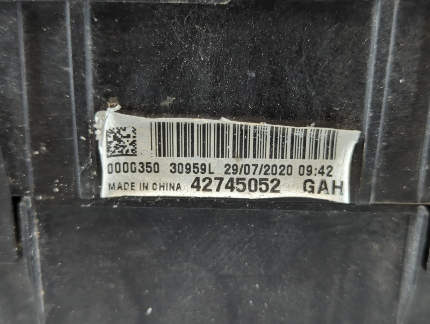 2021-2022 Chevrolet Trailblazer Fusebox Fuse Box Panel Relay Module P/N:42745052 Fits Fits 2021 2022 OEM Used Auto Parts - O