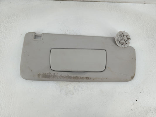 2021-2022 Chevrolet Trailblazer Sun Visor Shade Replacement Passenger Right Mirror Fits Fits 2021 2022 OEM Used Auto Parts