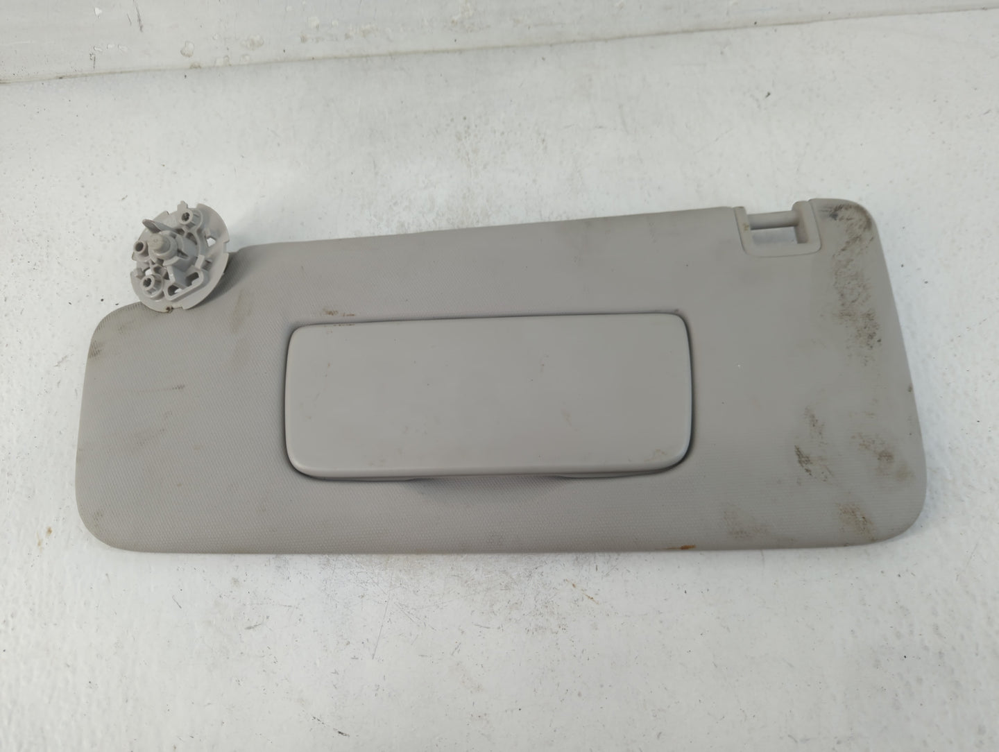 2021-2022 Chevrolet Trailblazer Sun Visor Shade Replacement Driver Left Mirror Fits Fits 2021 2022 OEM Used Auto Parts - Oem