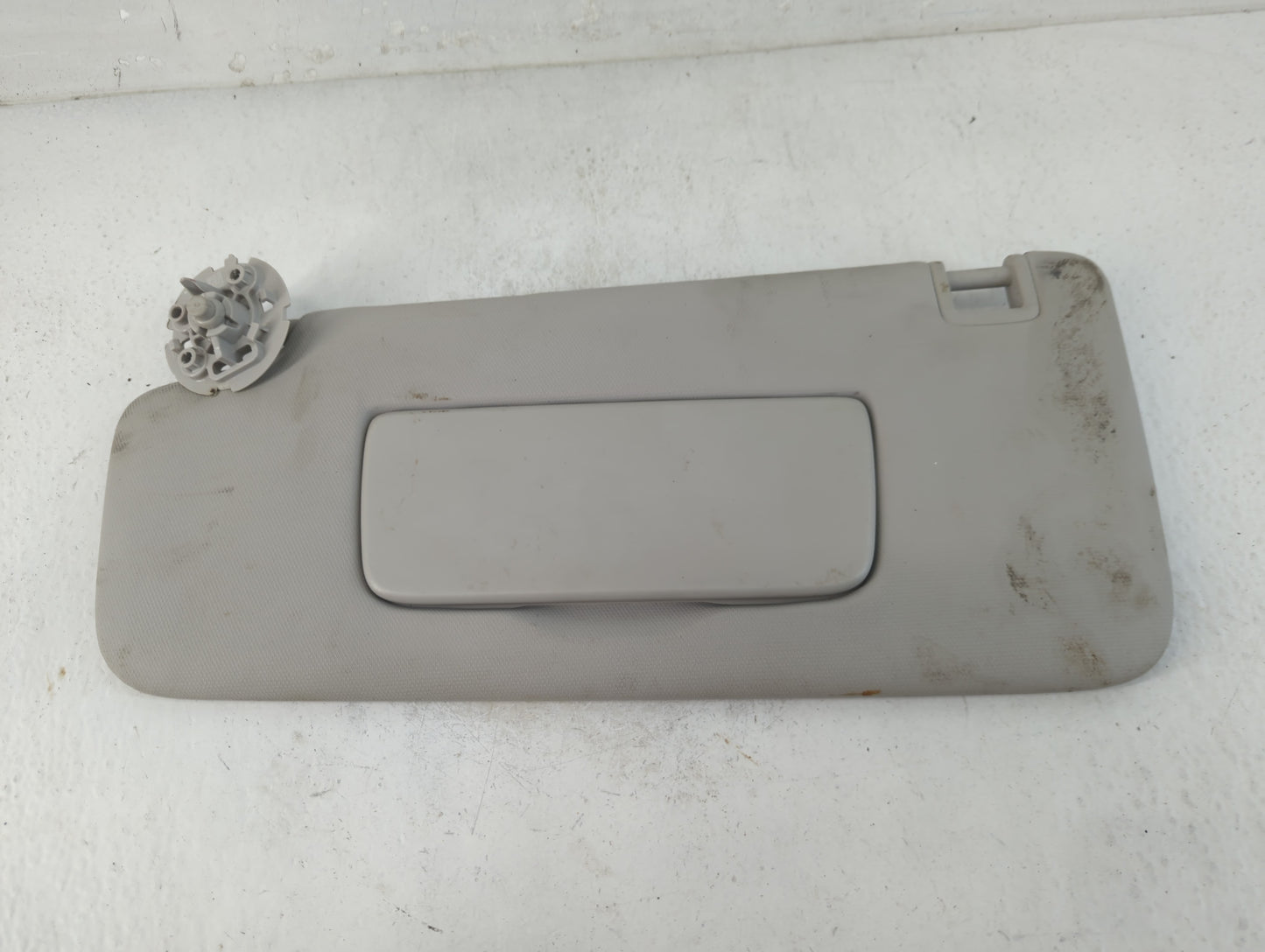 2021-2022 Chevrolet Trailblazer Sun Visor Shade Replacement Driver Left Mirror Fits Fits 2021 2022 OEM Used Auto Parts - Oem