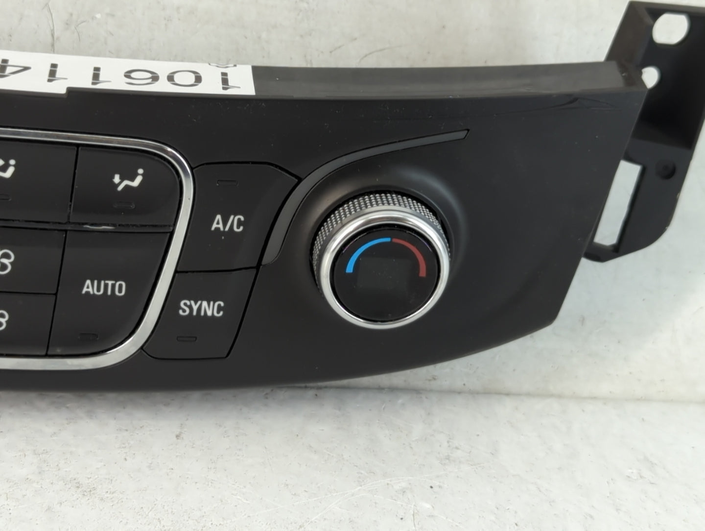 2018-2022 Chevrolet Traverse Climate Control Module Temperature AC/Heater Replacement P/N:84344401 Fits OEM Used Auto Parts 