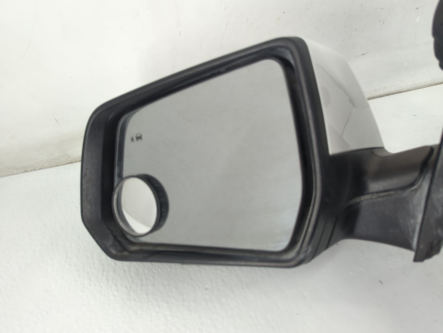 2018-2022 Chevrolet Traverse Side Mirror Replacement Driver Left View Door Mirror P/N:84979213 84979212 Fits OEM Used Auto P