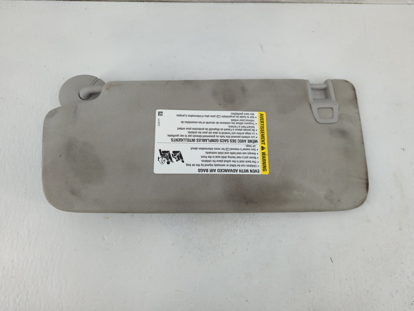 2018-2022 Chevrolet Traverse Sun Visor Shade Replacement Passenger Right Mirror Fits Fits 2018 2019 2020 2021 2022 OEM Used 