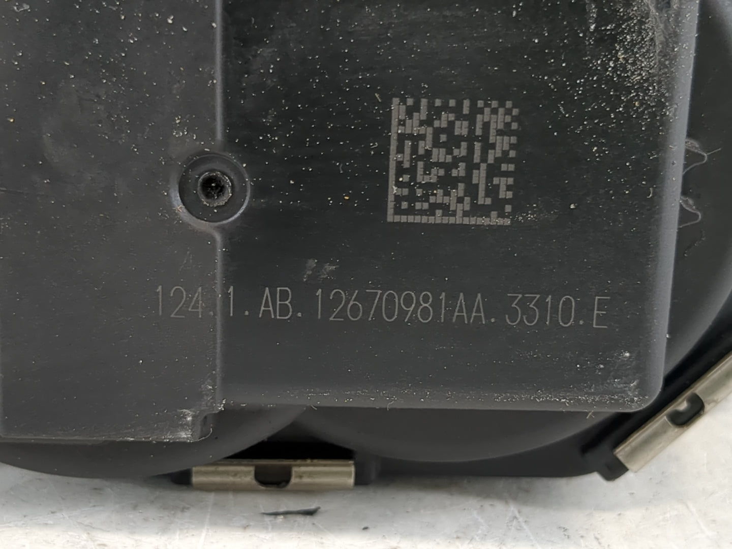 2017-2022 Chevrolet Traverse Throttle Body P/N:12670981AA Fits Fits 2012 2013 2014 2015 2016 2017 2018 2019 2020 2021 2022 O