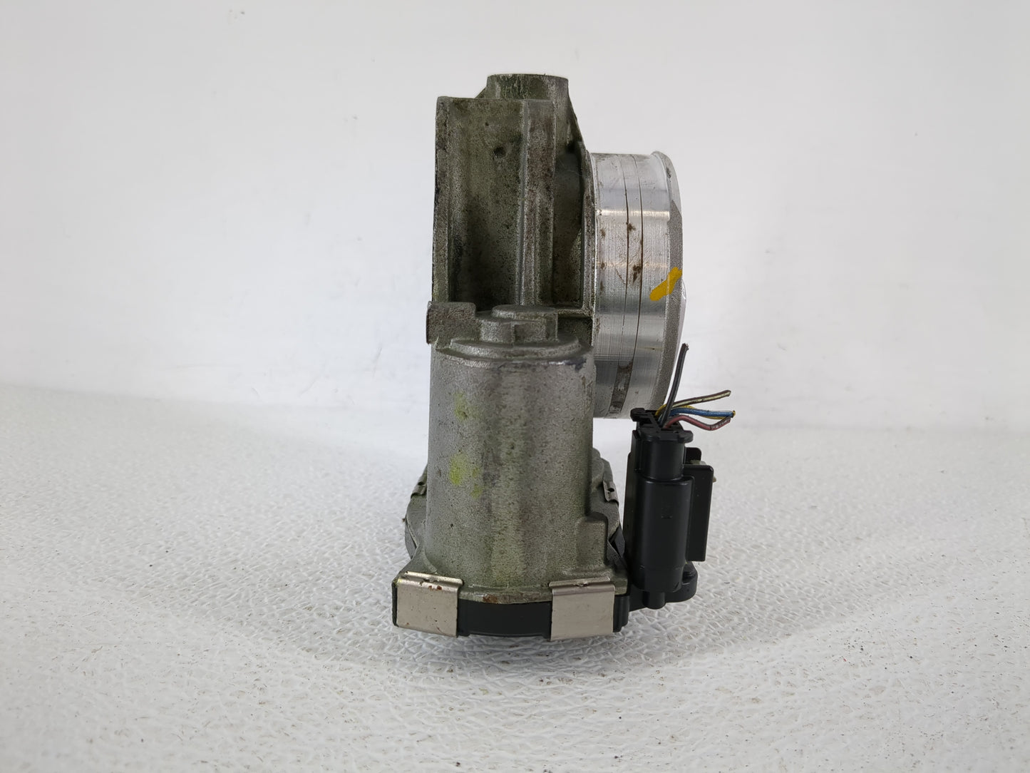 2017-2022 Chevrolet Traverse Throttle Body Fits Fits 2012 2013 2014 2015 2016 2017 2018 2019 2020 2021 2022 OEM Used Auto Pa