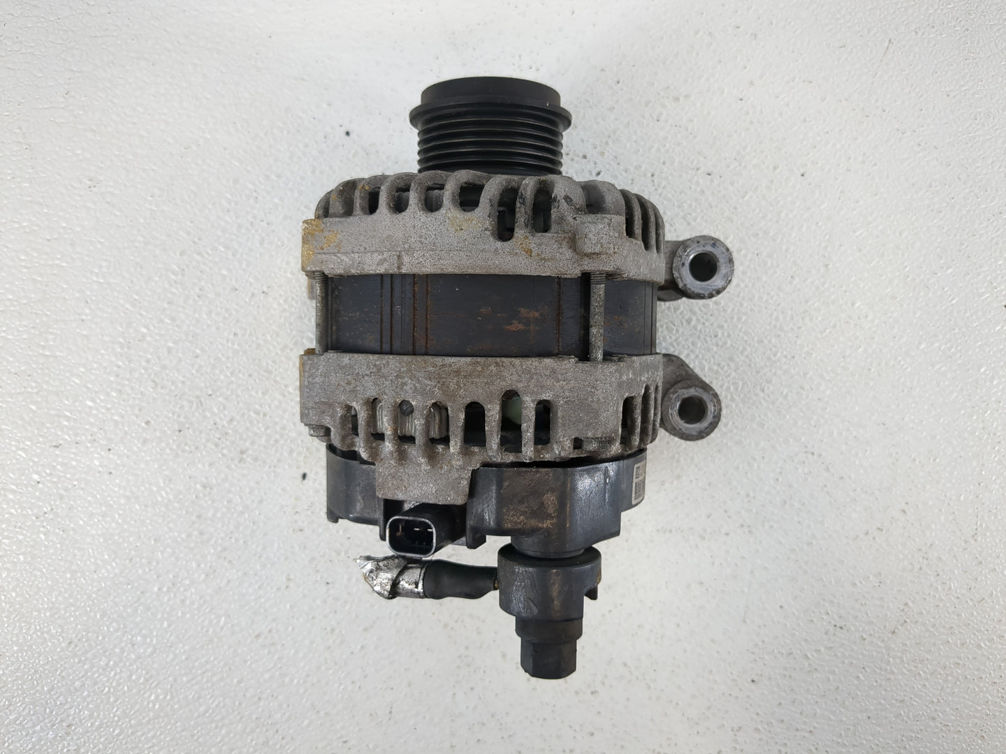 2018-2022 Chevrolet Traverse Alternator Replacement Generator Charging Assembly Engine OEM P/N:13534116 Fits OEM Used Auto P