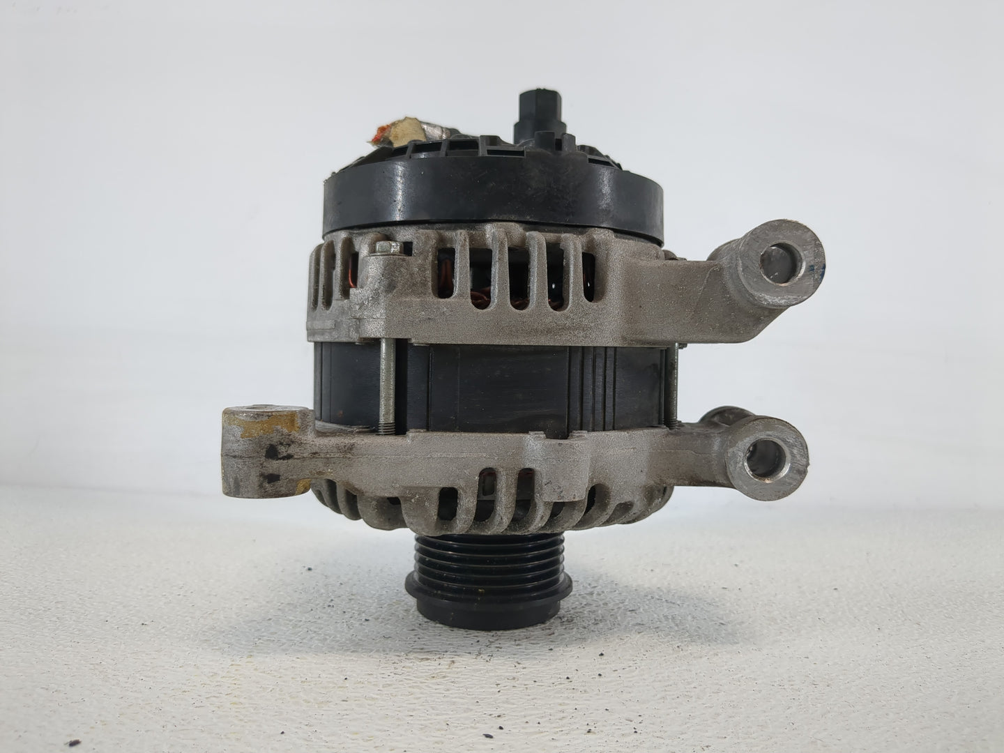 2018-2022 Chevrolet Traverse Alternator Replacement Generator Charging Assembly Engine OEM P/N:13534116 Fits OEM Used Auto P