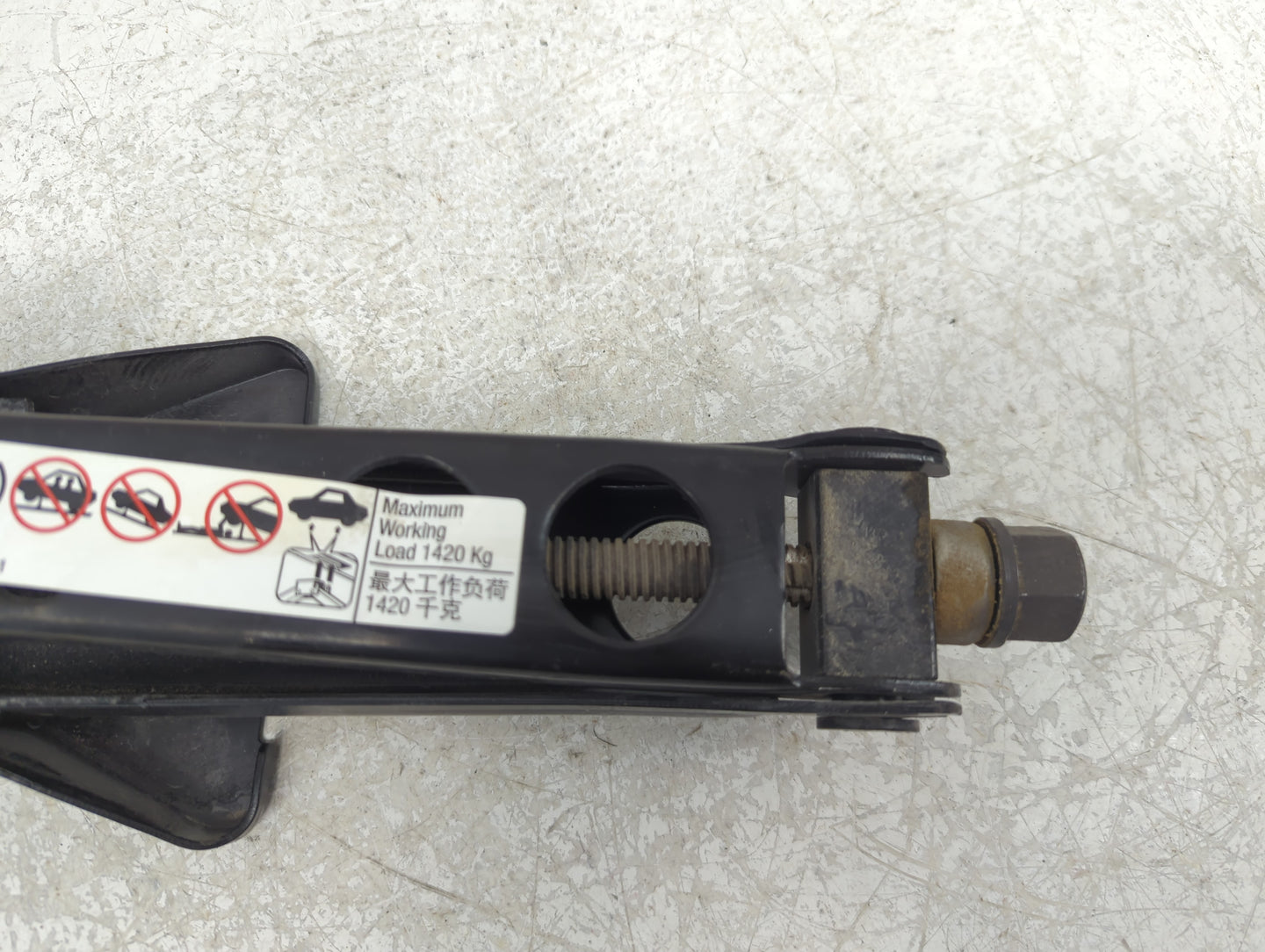 2021 Chevrolet Traverse Spare Scissor Car Jack - Oemusedautoparts1.com