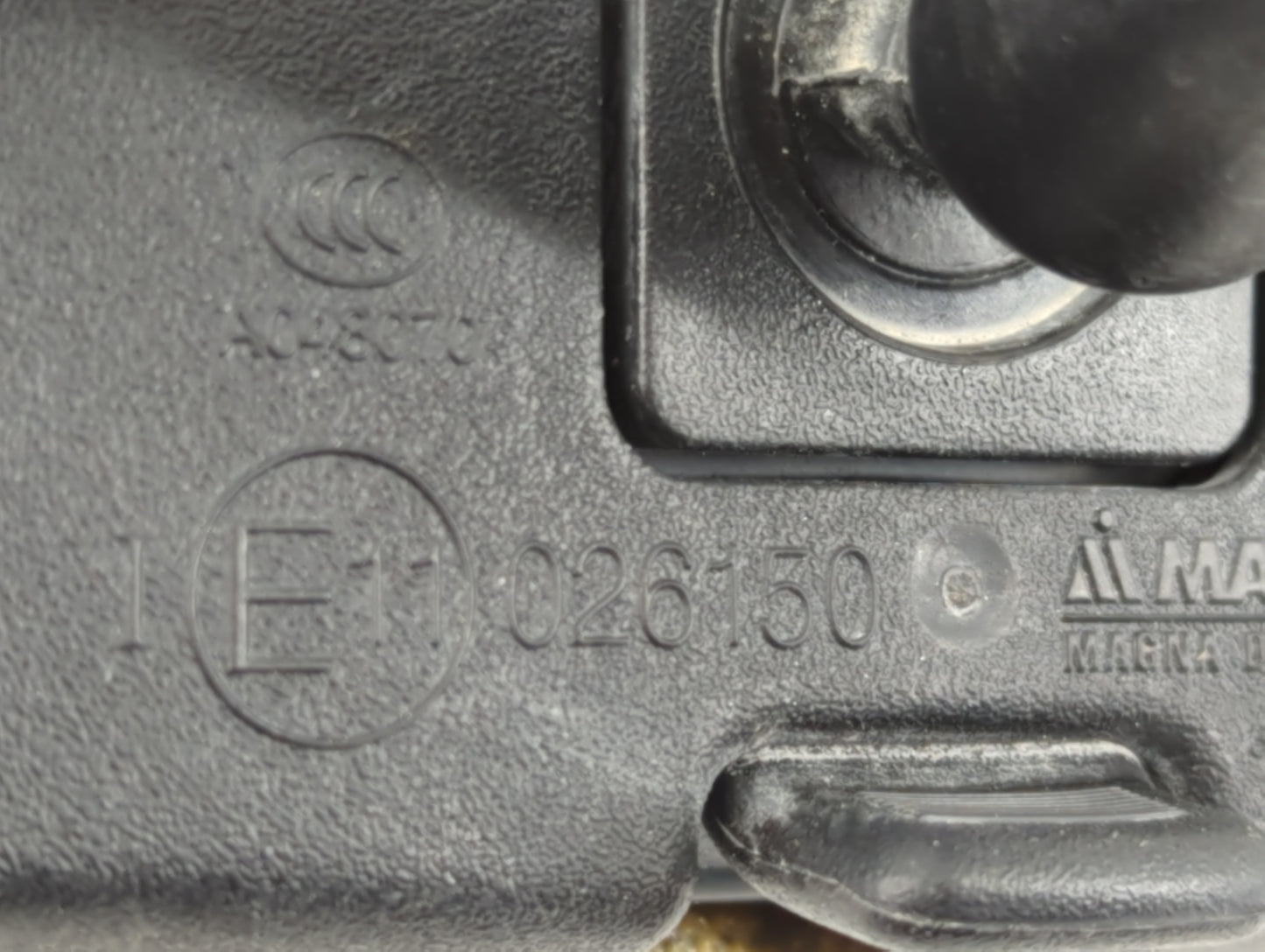 2018-2022 Chevrolet Traverse Interior Rear View Mirror Replacement OEM P/N:E11026150 Fits OEM Used Auto Parts - Oemusedautop