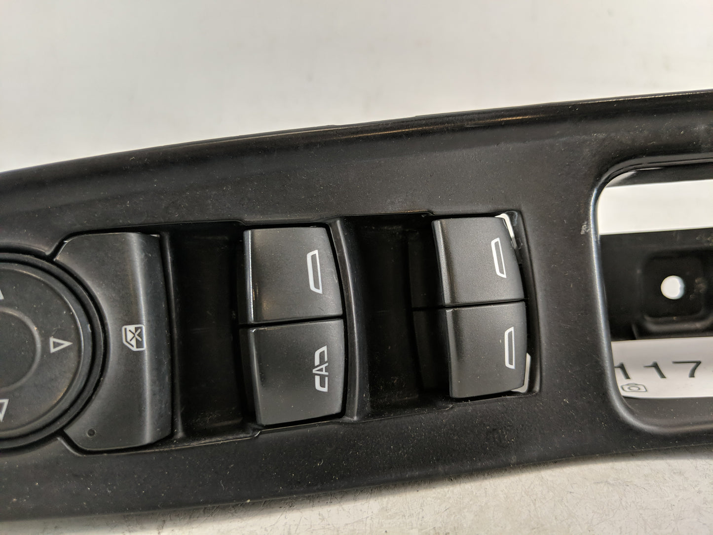 2021 Chevrolet Traverse Master Power Window Switch Replacement Driver Side Left P/N:84513464 Fits OEM Used Auto Parts - Oemu