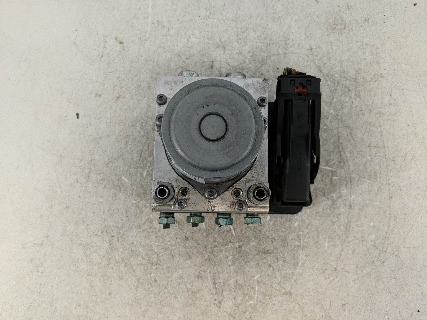 2021 Chevrolet Traverse ABS Pump Control Module Replacement P/N:178080156 84497292 Fits OEM Used Auto Parts - Oemusedautopar
