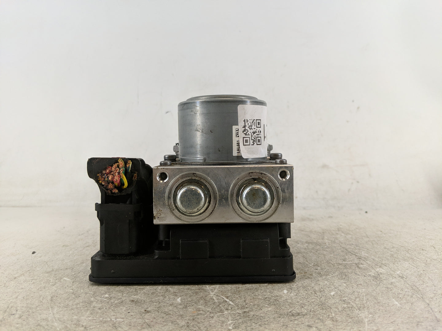 2021 Chevrolet Traverse ABS Pump Control Module Replacement P/N:178080156 84497292 Fits OEM Used Auto Parts - Oemusedautopar