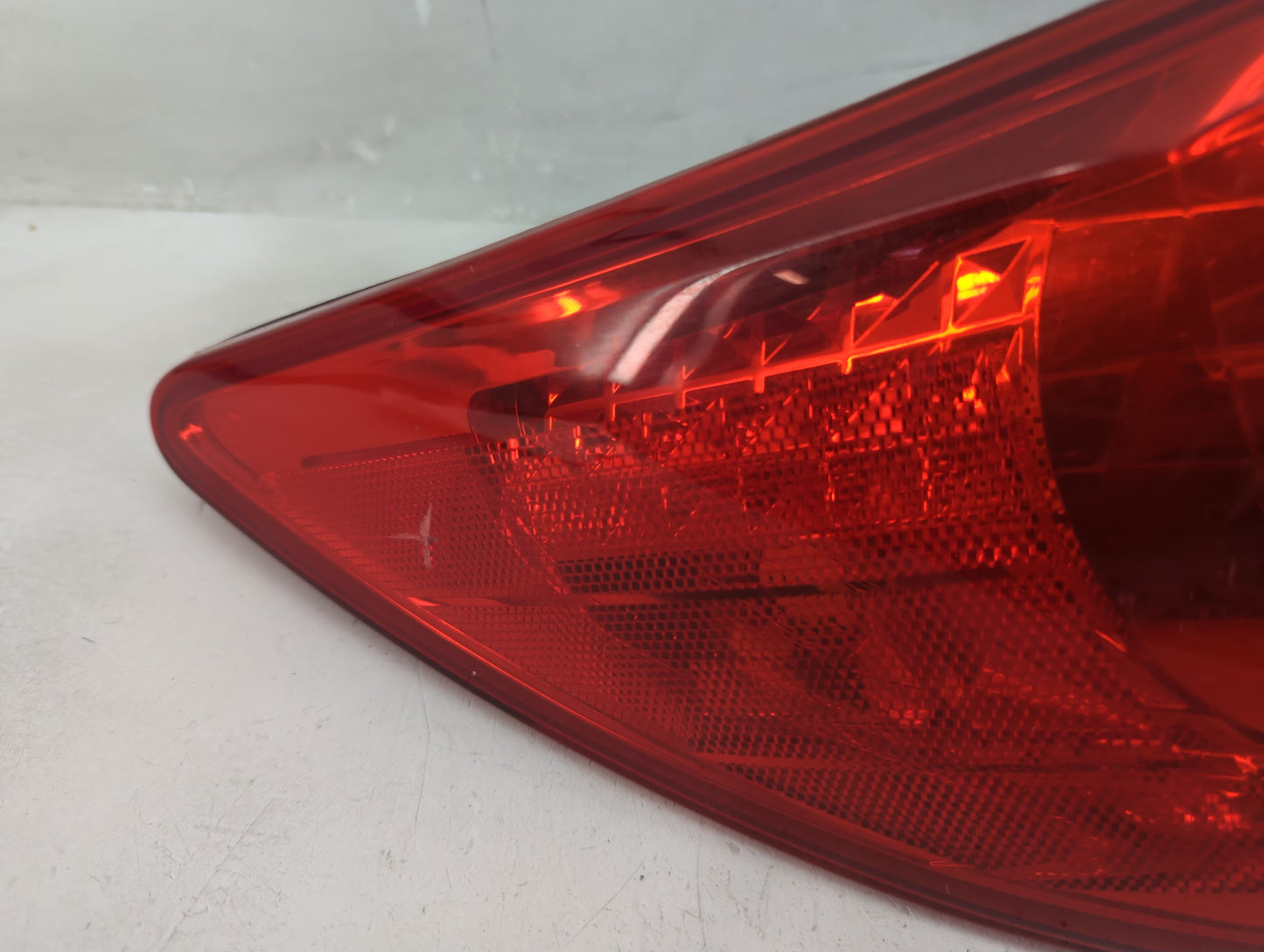 2018-2021 Chevrolet Traverse Tail Light Assembly Driver Left OEM Fits Fits 2018 2019 2020 2021 OEM Used Auto Parts - Oemused