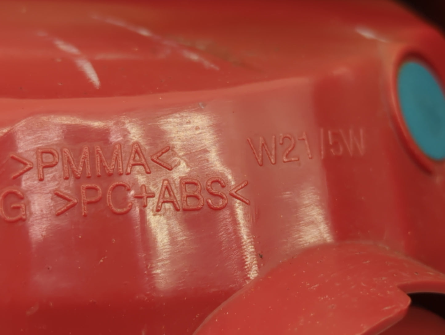 2018-2021 Chevrolet Traverse Tail Light Assembly Driver Left OEM Fits Fits 2018 2019 2020 2021 OEM Used Auto Parts - Oemused