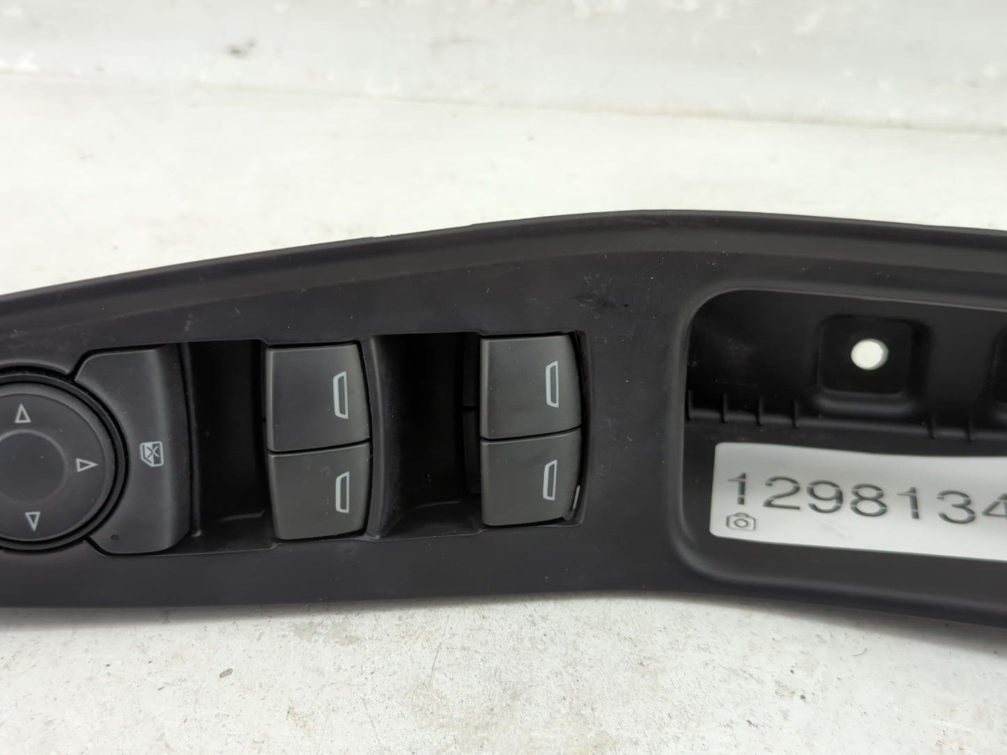 2021 Chevrolet Traverse Master Power Window Switch Replacement Driver Side Left P/N:84512940 Fits Fits 2019 2020 2022 OEM Us
