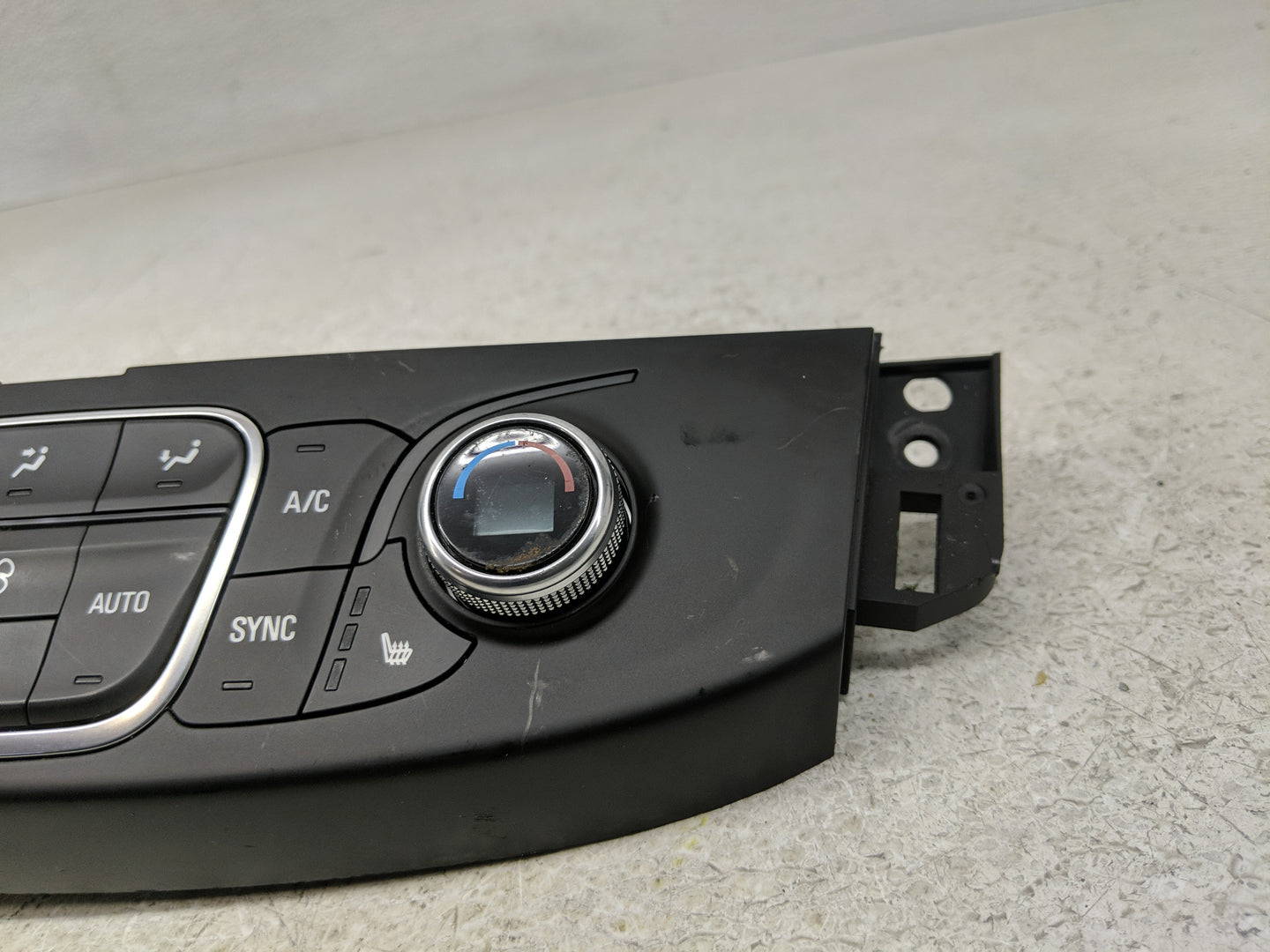 2018-2022 Chevrolet Traverse Climate Control Module Temperature AC/Heater Replacement Fits Fits 2018 2019 2020 2021 2022 OEM