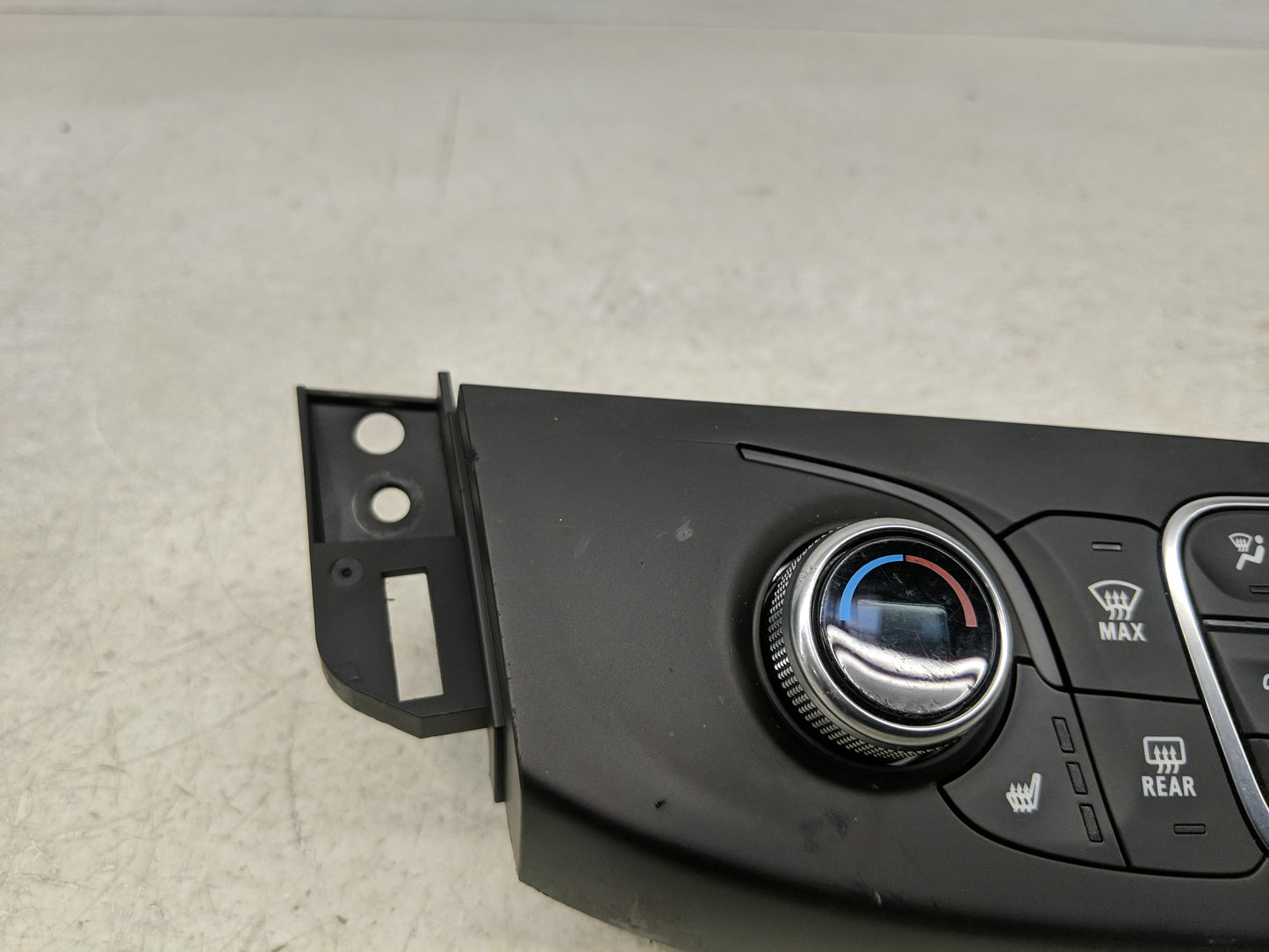 2018-2022 Chevrolet Traverse Climate Control Module Temperature AC/Heater Replacement Fits Fits 2018 2019 2020 2021 2022 OEM
