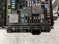 2020-2022 Chevrolet Traverse Fusebox Fuse Box Panel Relay Module P/N:7154-0936-30 Fits Fits 2019 2020 2021 2022 OEM Used Aut