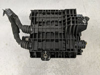 2020-2022 Chevrolet Traverse Fusebox Fuse Box Panel Relay Module P/N:7154-0936-30 Fits Fits 2019 2020 2021 2022 OEM Used Aut