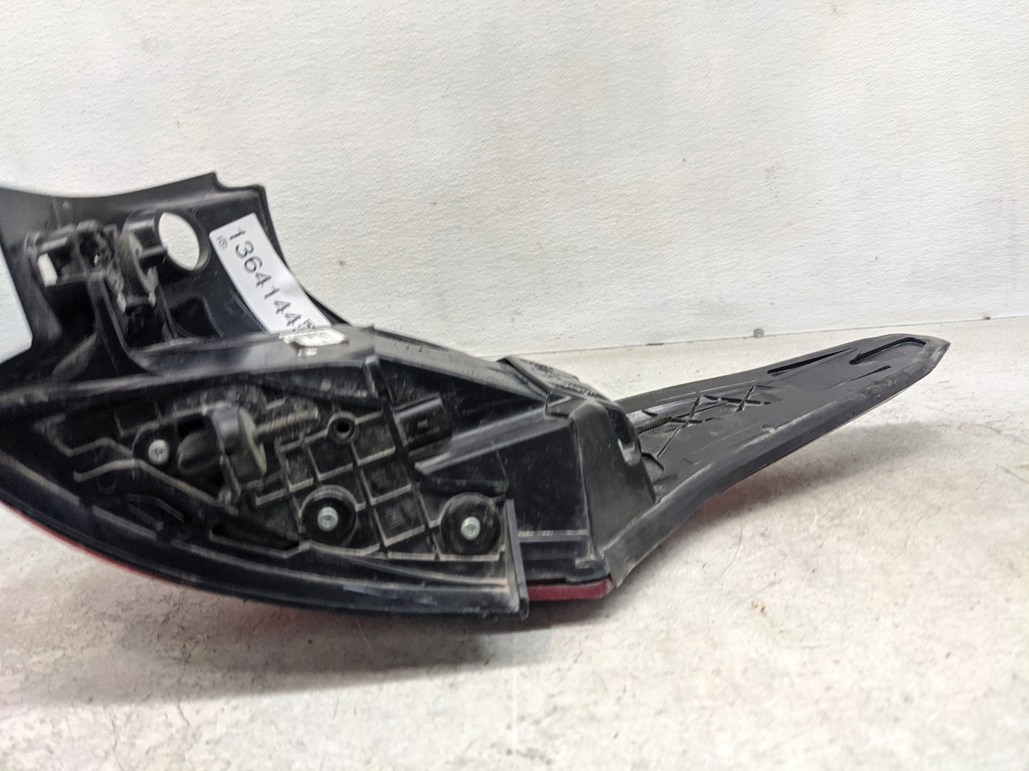 2018-2021 Chevrolet Traverse Tail Light Assembly Driver Left OEM P/N:84838457 Fits Fits 2018 2019 2020 2021 OEM Used Auto Pa