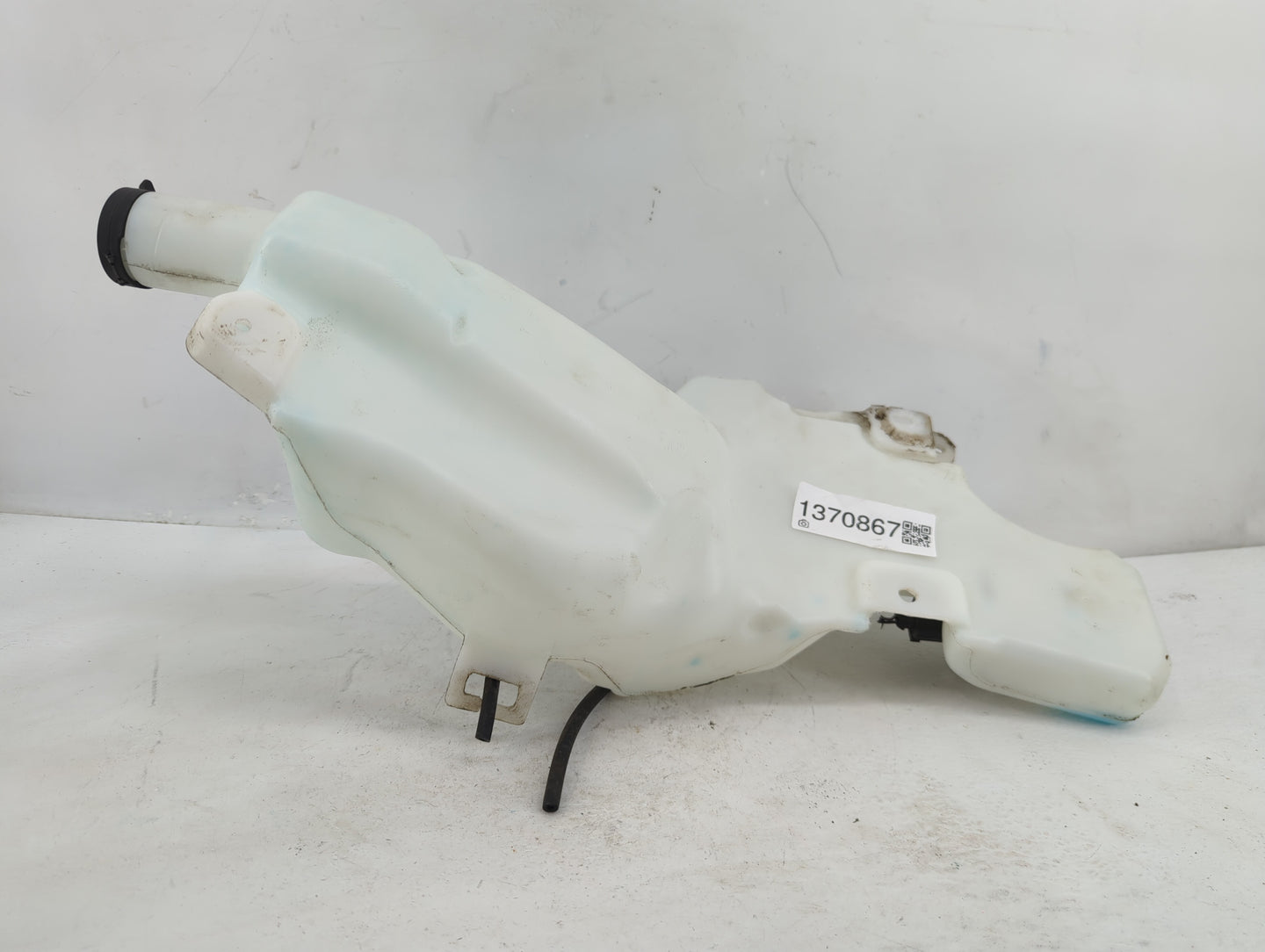 2018 Chevrolet Traverse Windshield Washer Fluid Reservoir Bottle Oem - Oemusedautoparts1.com